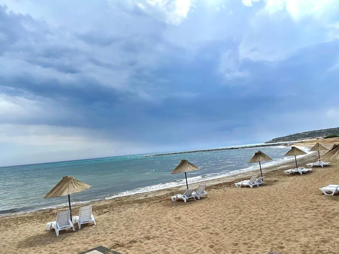 Relaxing Penthouse Suites By The Sea Vokolidha Luaran gambar