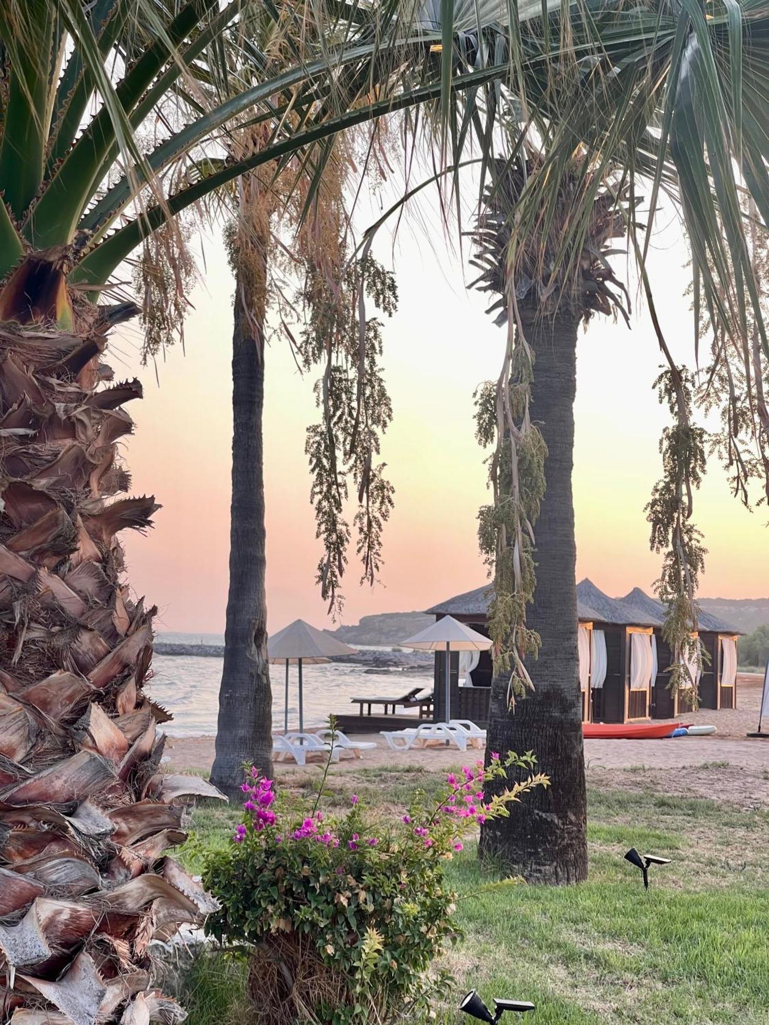 Relaxing Penthouse Suites By The Sea Vokolidha Luaran gambar
