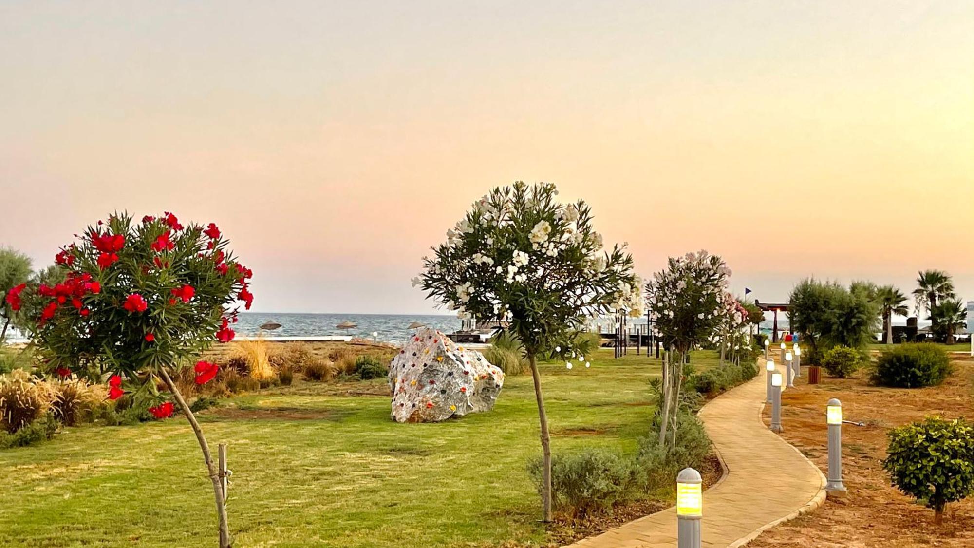Relaxing Penthouse Suites By The Sea Vokolidha Luaran gambar