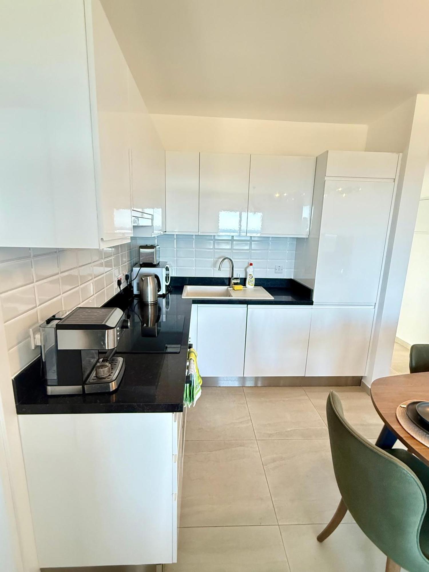 Relaxing Penthouse Suites By The Sea Vokolidha Bilik gambar
